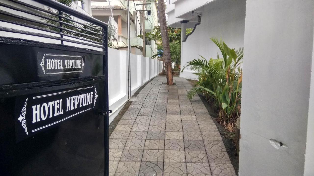 Hotel Neptune Kovalam Thiruvananthapuram Ngoại thất bức ảnh