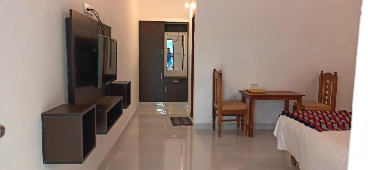 Hotel Neptune Kovalam Thiruvananthapuram Ngoại thất bức ảnh