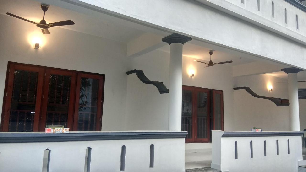 Hotel Neptune Kovalam Thiruvananthapuram Ngoại thất bức ảnh
