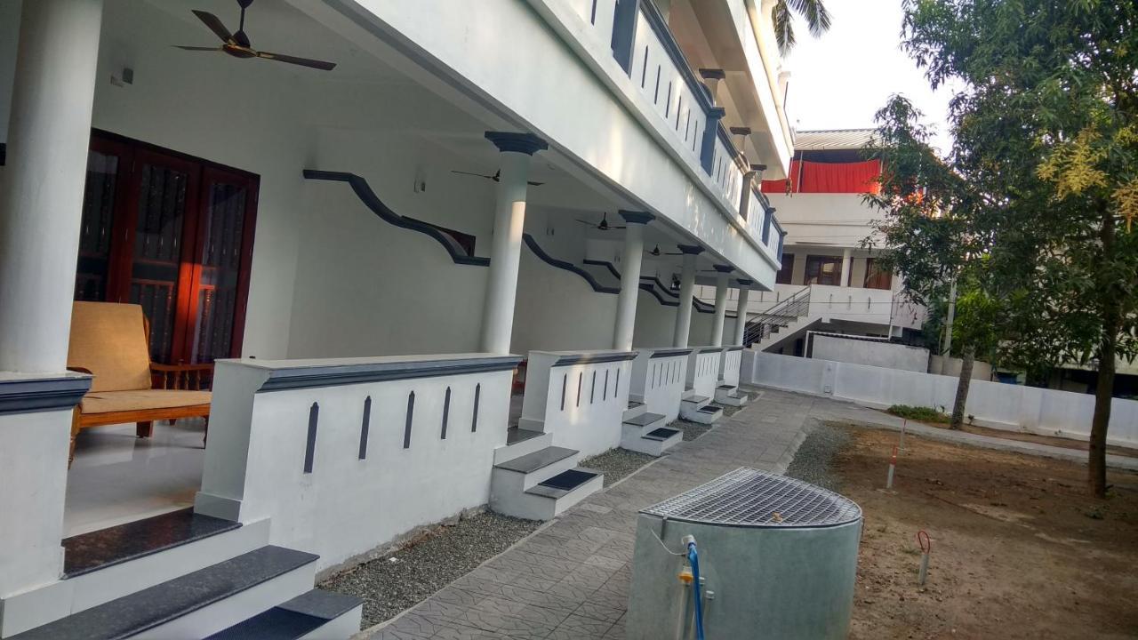 Hotel Neptune Kovalam Thiruvananthapuram Ngoại thất bức ảnh